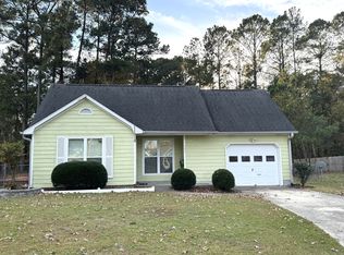 111 Honey Tree Ct, Midway Park, NC 28544
