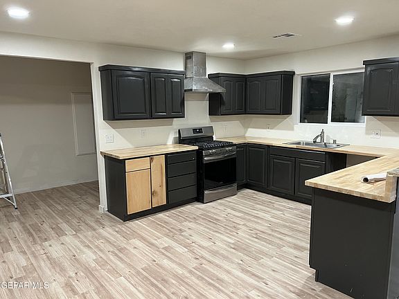 5th image of 3109 Beachcomber Dr