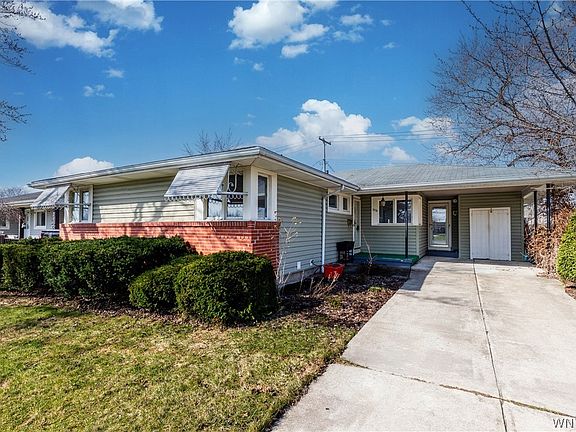 2nd image of 2174 Parker Blvd