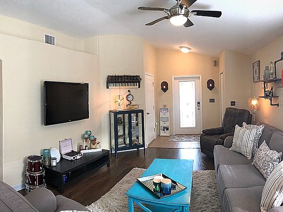 3rd image of 1125 Seminole Sky Dr
