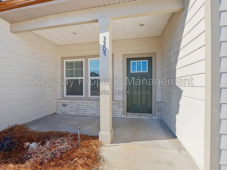 716 Bronze Way — Photo 3