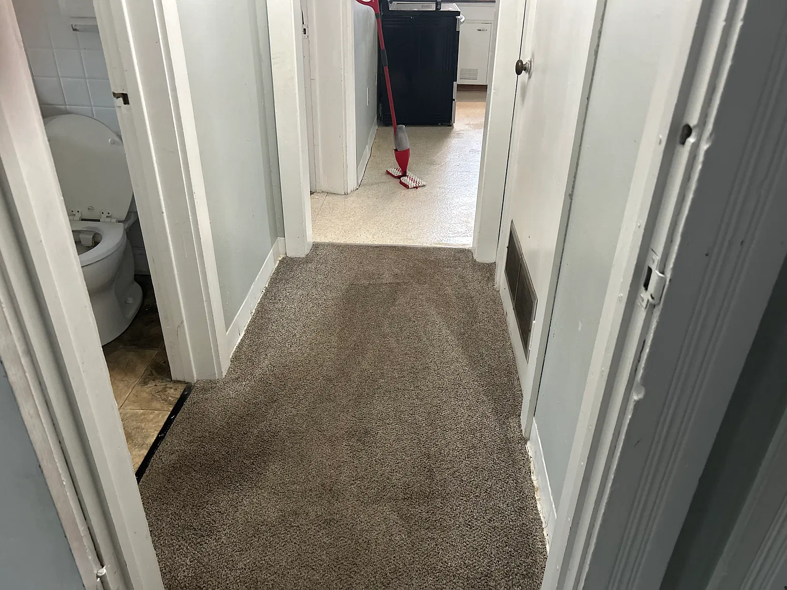 2 bed, 1000 sqft, $800 — Photo 3