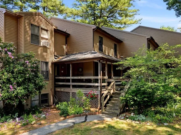 4 Bass Street #C, Newmarket, NH 03857