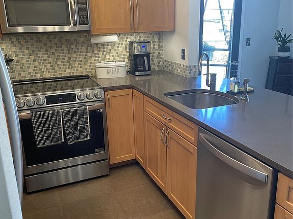 4th image of 4000 24th Avenue W #202