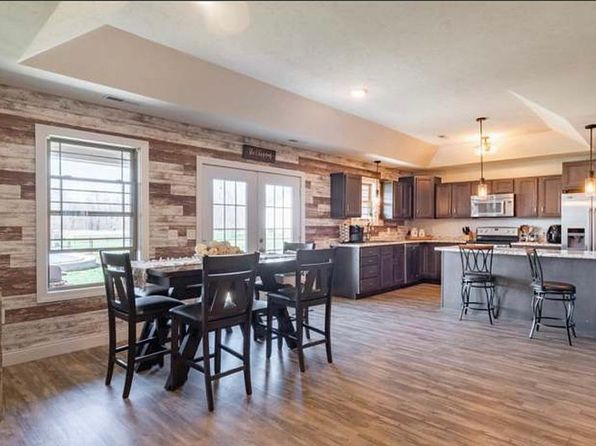 1802 Roye Ln, Marion, IL 62959