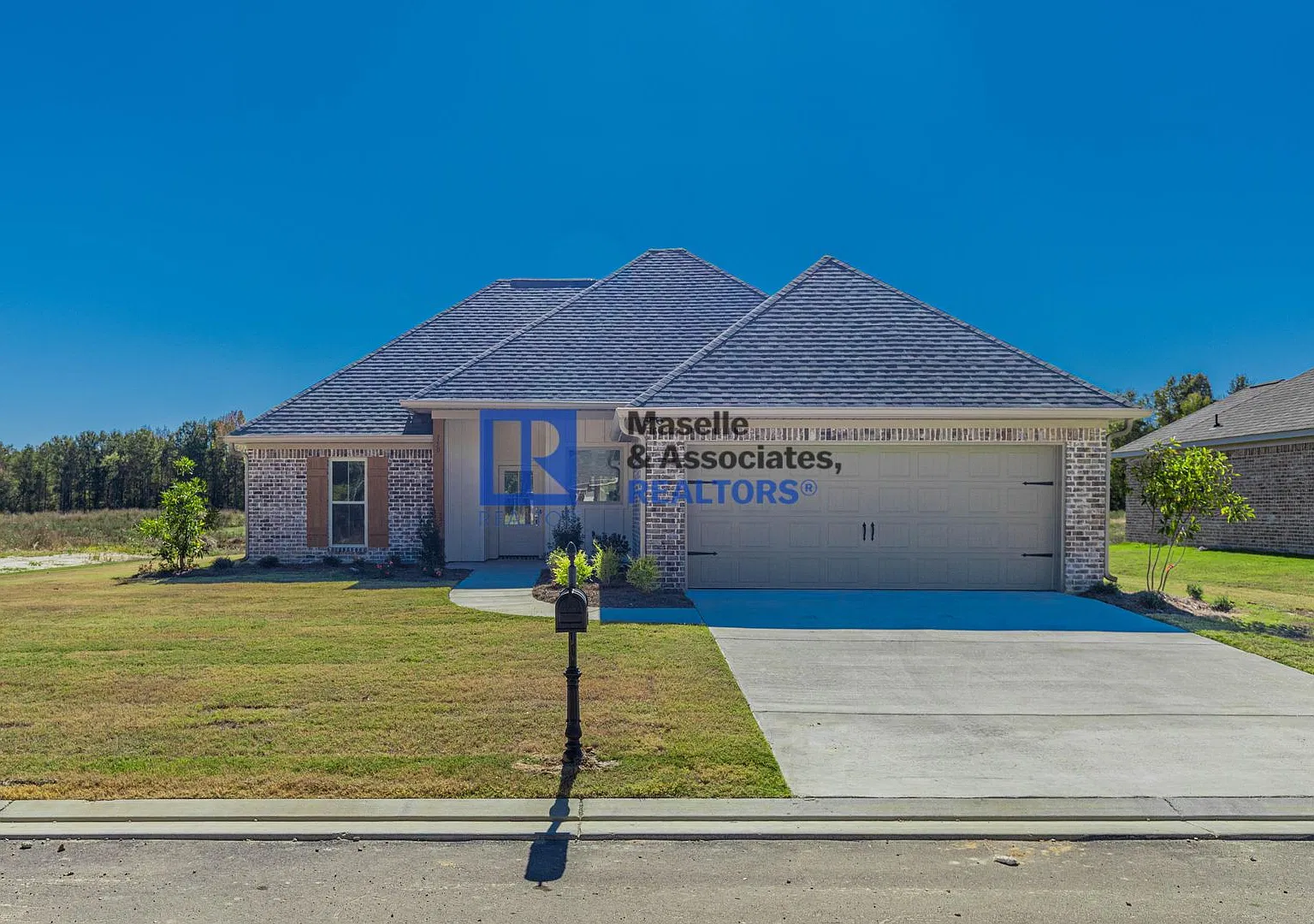 4 Bed / 2 Bath New Construction Home in Stapleton — Photo 1