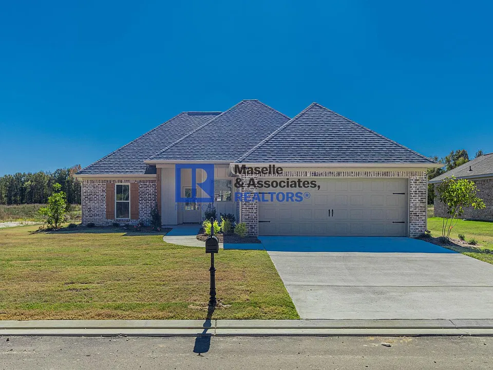 150 Stapleton Dr