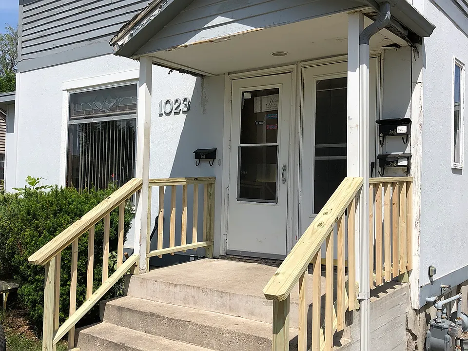 1023 S Lincoln St #3