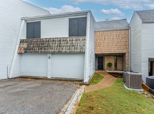 16 Berrywood Dr UNIT 16, Birmingham, AL 35216
