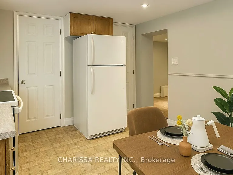 37 Kingslea Dr #LOWER — Photo 6