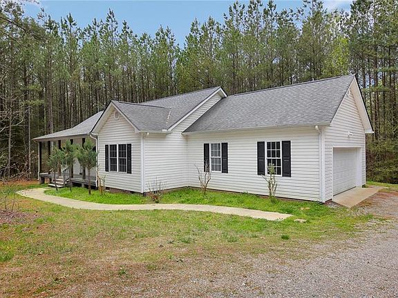 3rd image of 53 Churchwood Ln