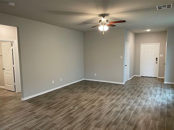 3rd image of 851 Redinger Ridge Dr
