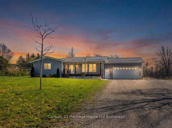 25 Baker St, Norfolk County, ON N0E 2A0