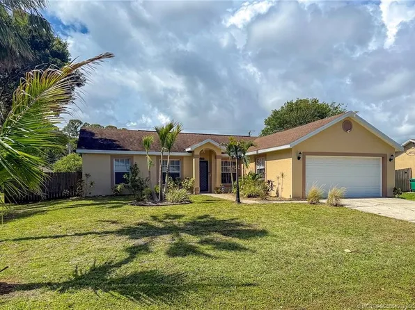 2274 SE Longhorn Ave, Port Saint Lucie, FL 34952