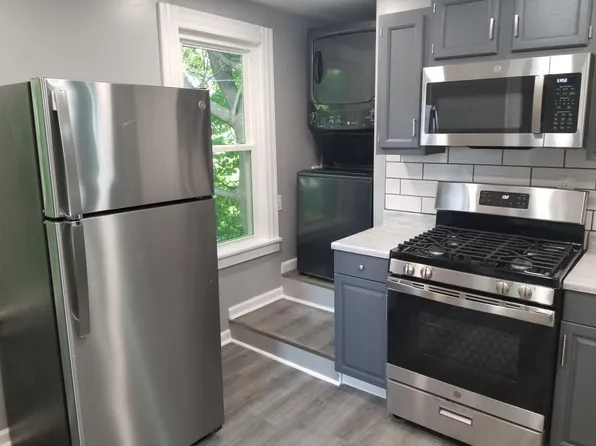 219-221 Woodland Ave #2, Syracuse, NY 13205