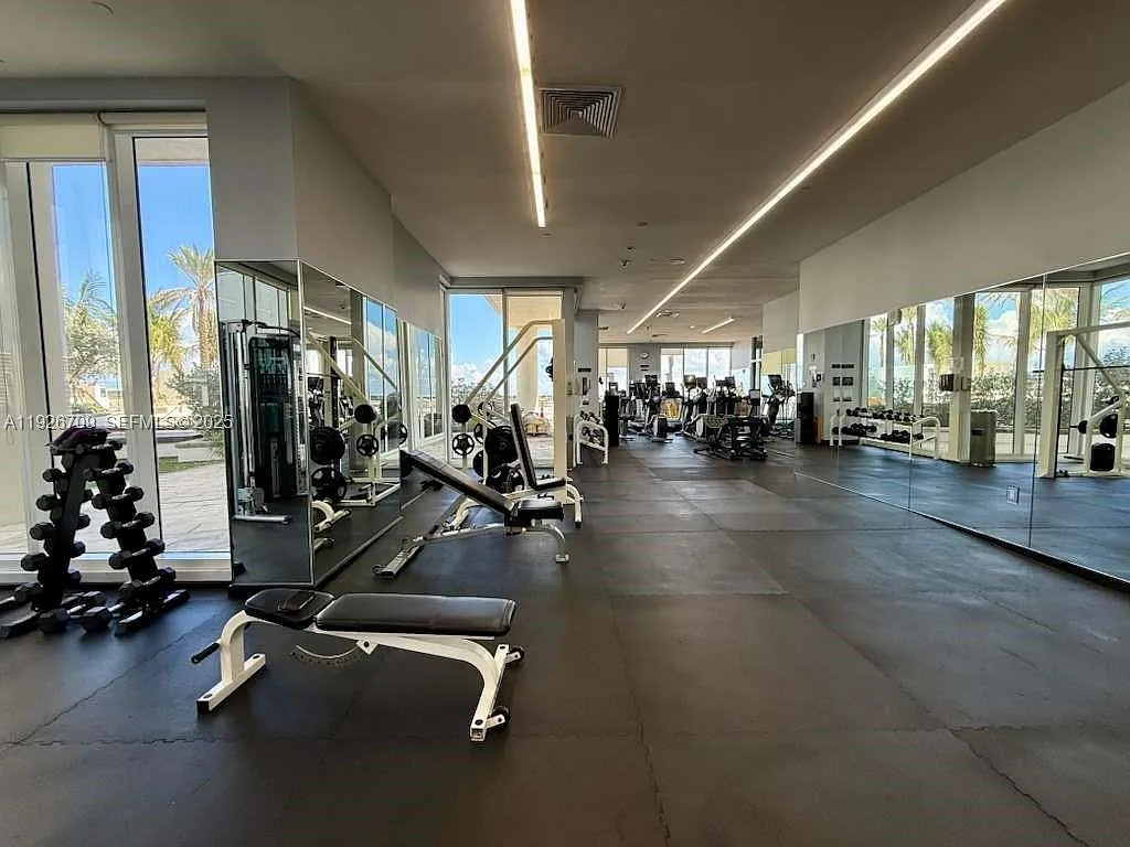 2 bed, 1782 sqft, $6,250 — Photo 3