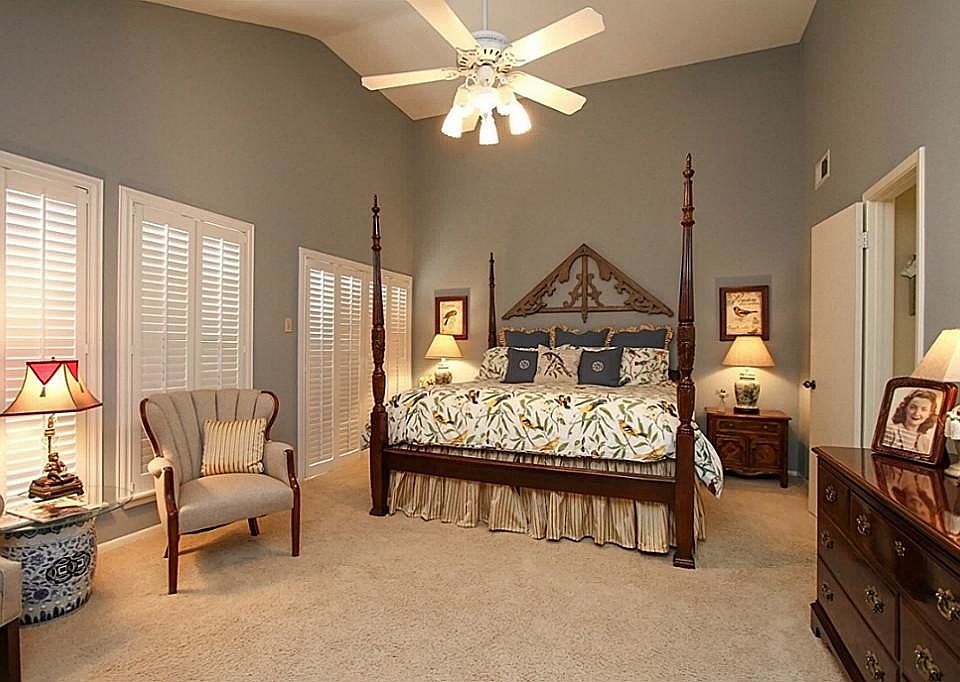 Master bedroom