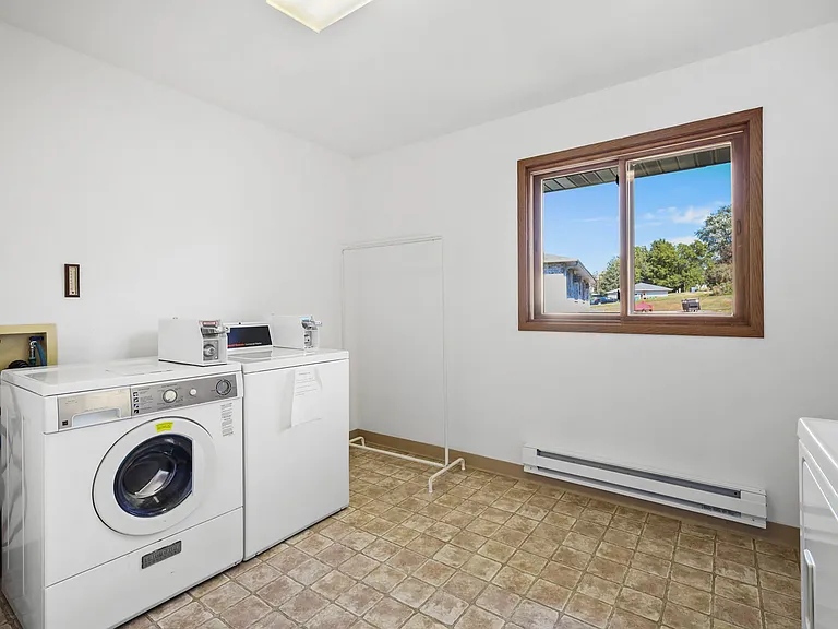 501 Alan Dr #204 — Photo 20