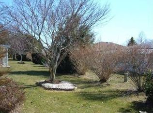 26 Van Gogh St, Toms River, NJ 08757