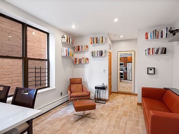 3rd image of 242 W 112th St APT 4-C