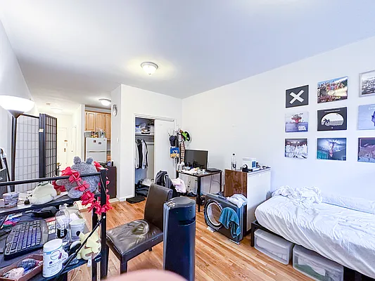 Rented by Compass | media 2