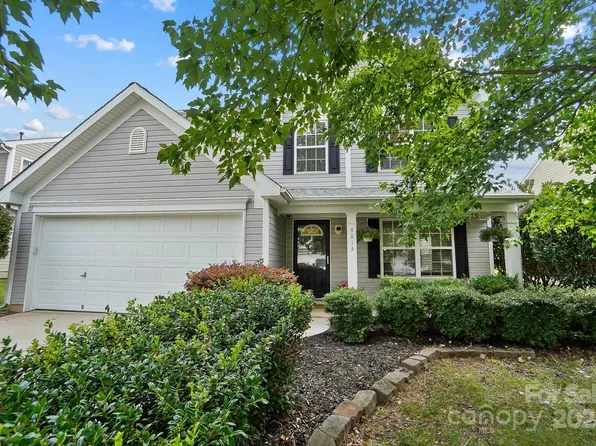 4813 Stowe Derby Dr, Charlotte, NC 28278