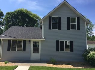 229 W Farnham St, Sheffield, IL 61361