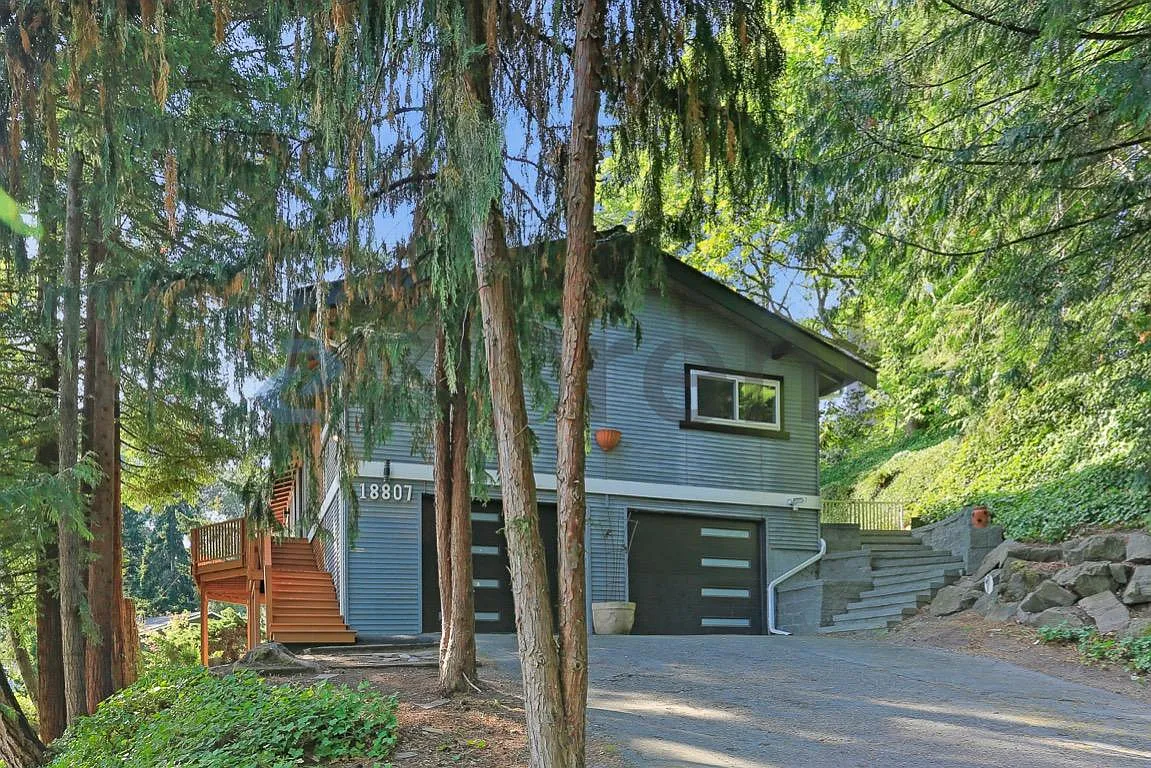 4 bed, 2300 sqft, $3,695 — Photo 1