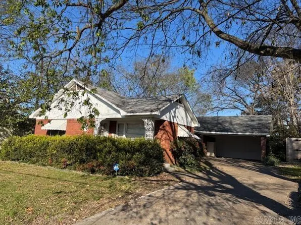 445 Bates St, Batesville, AR 72501