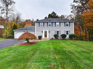 68 Ridgecrest Rd, Glastonbury, CT 06033