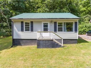 111 N Fork Rd, Black Mountain, NC 28711