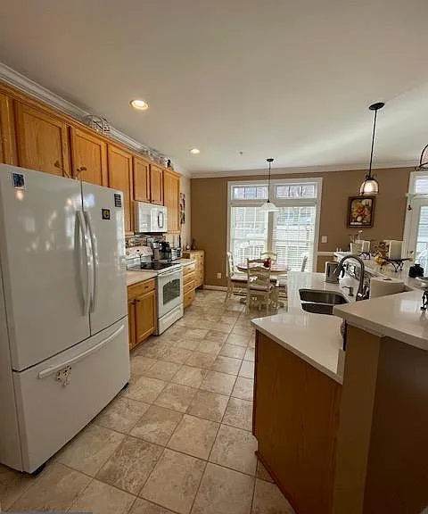 10631 Sandown Way — Photo 8