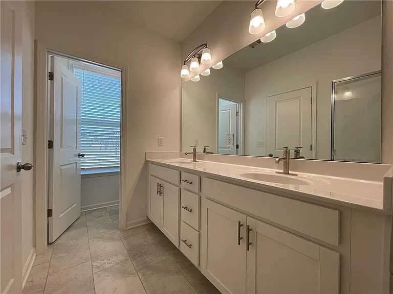 1597 Tilden Ct — Photo 33