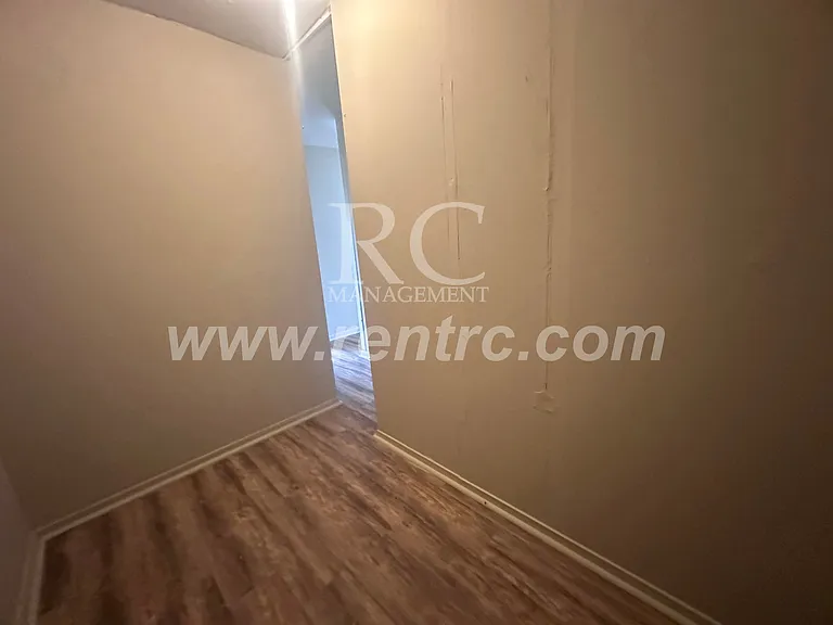 1213 Giddings St — Photo 13