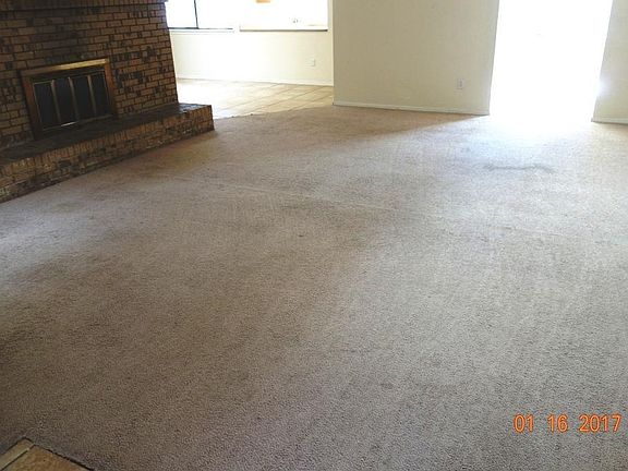 2nd image of 9500 Camino Del Sol NE
