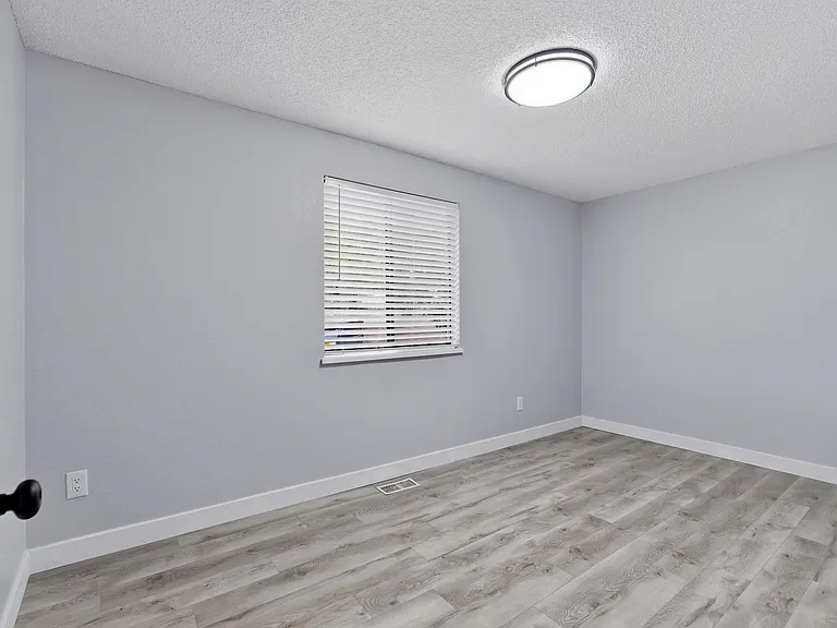 951 Iowa Ave #1 — Photo 17