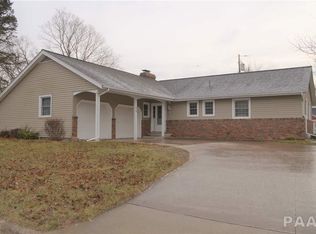 914 Park Ln, Lacon, IL 61540