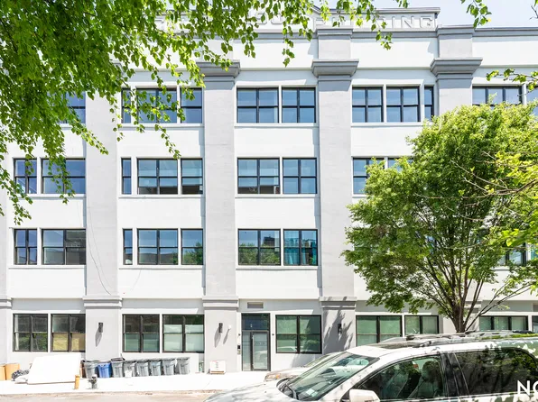 255 18th Street image 8 of 47