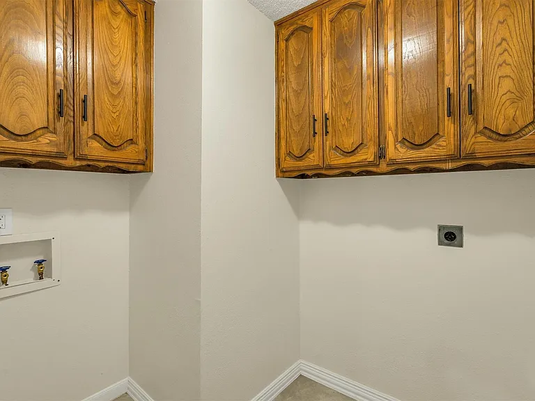 7171 Elliott Dr — Photo 19