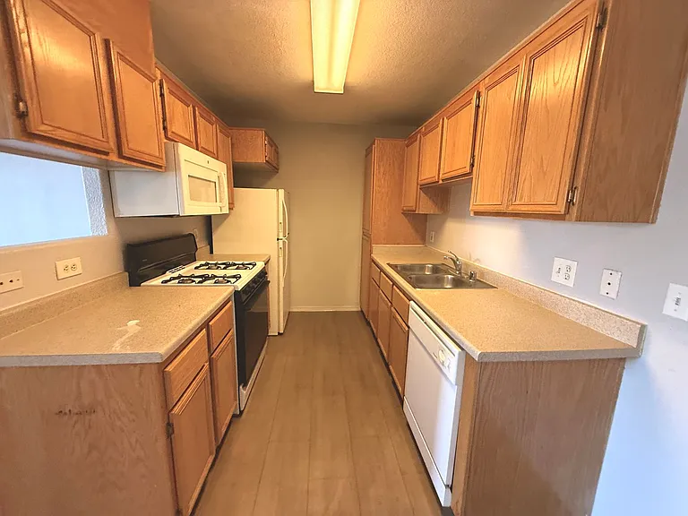 4730 E Craig Rd #2134 — Photo 3