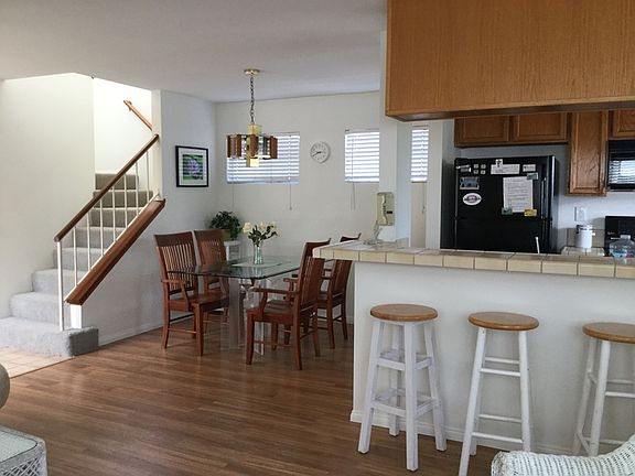 2nd image of 815 Ormond Ct
