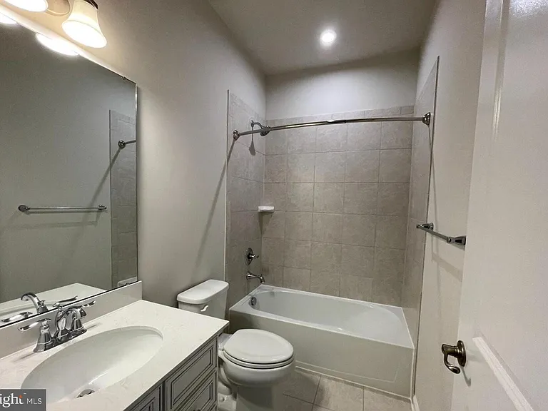 1113 Rampart Dr — Photo 22