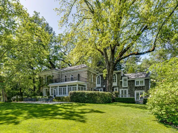 1105 Lodi Lane, St. Helena, CA 94574
