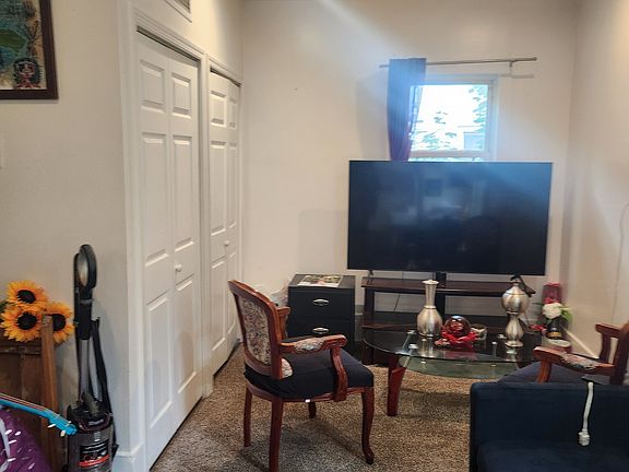 4th image of 1331 Clay Ave Floor 2