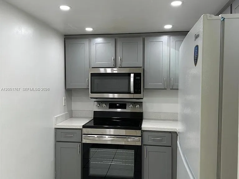 11750 SW 18th St #314-1 — Photo 3