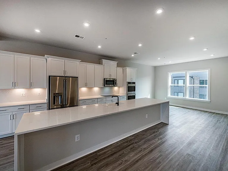 16124 Connors Way — Photo 8
