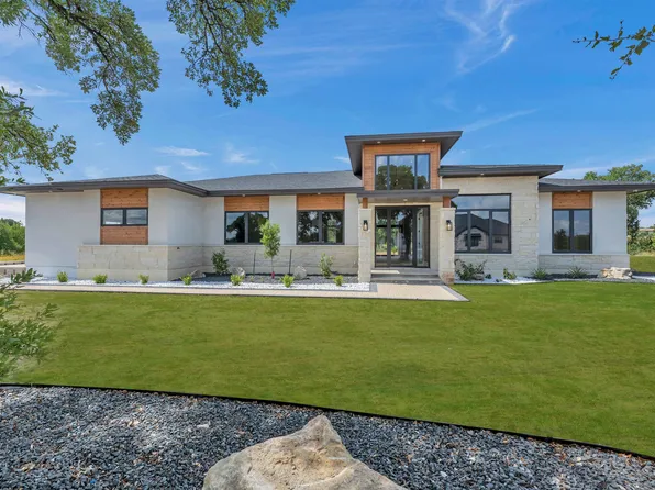 325 Spicewood Trails Drive, Spicewood, TX 78669-0000