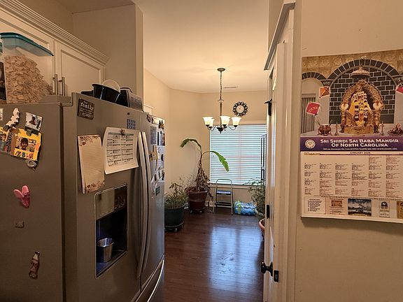 4th image of 1808 Fox Den #3