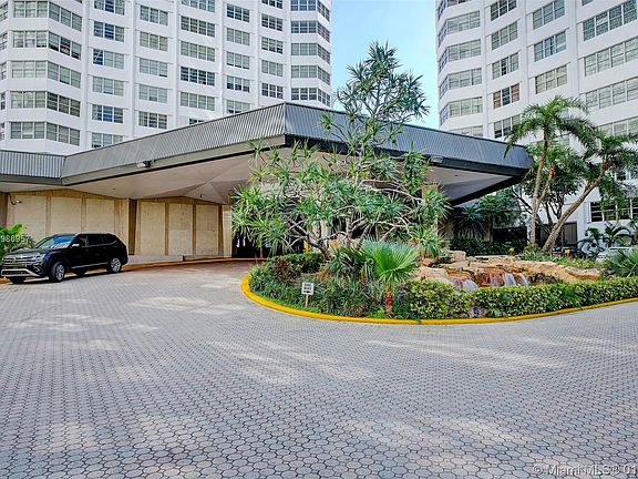 3rd image of 999 S Brickell Bay Dr #2007