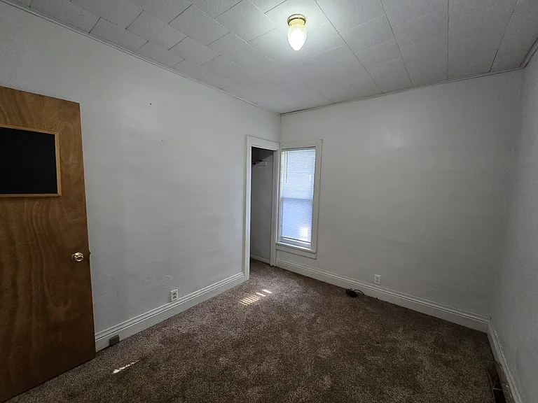 307 Riehl St — Photo 10